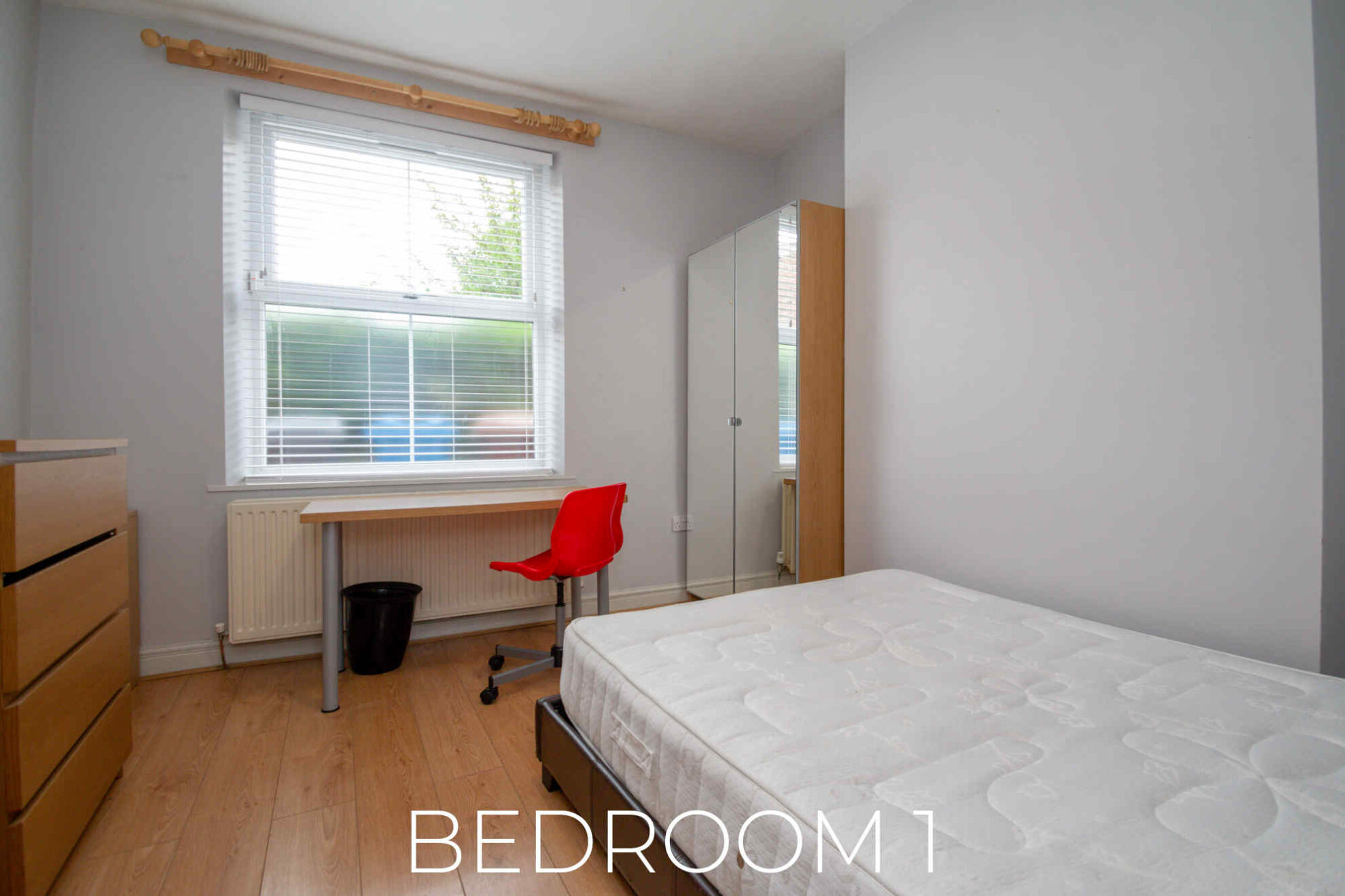 58 Yewtree Road, Fallowfield M14 7PP Student Home from Home